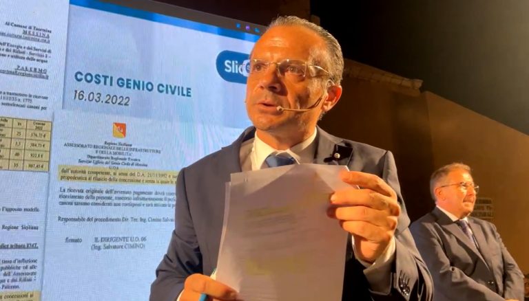 De Luca choc: “A Taormina dal 2013 si beve acqua da un pozzo di cui non si trovano autorizzazioni e analisi”