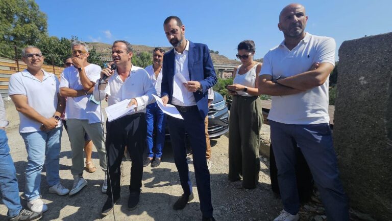 De Luca: “Taormina ha la sua acqua. La guerra con Messina è inesistente”