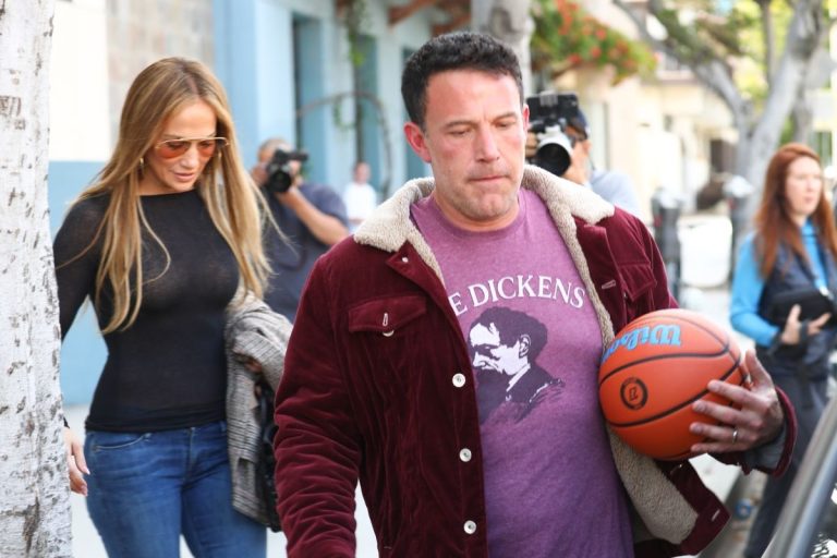 Jennifer Lopez ha chiesto il divorzio a Ben Affleck Jennifer Lopez ha chiesto il divorzio a Ben Affleck
