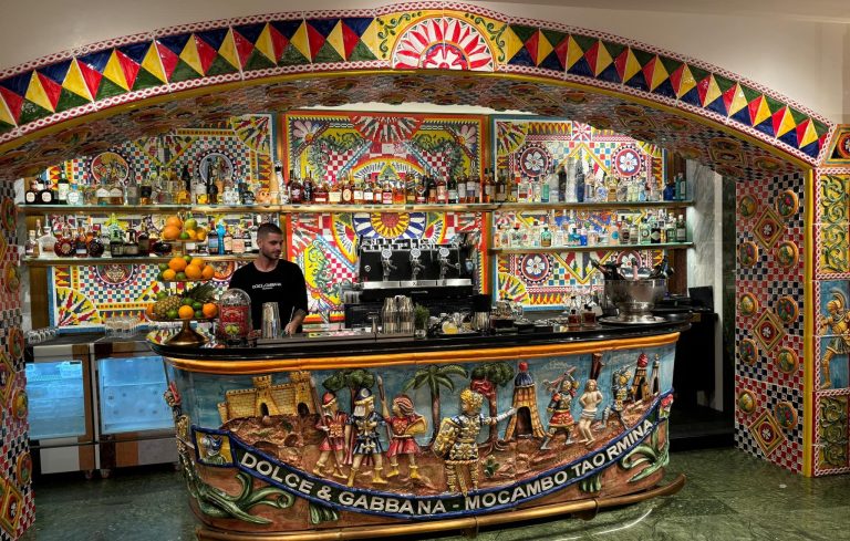 Dolce & Gabbana punta su Taormina e apre a nuovi investitori