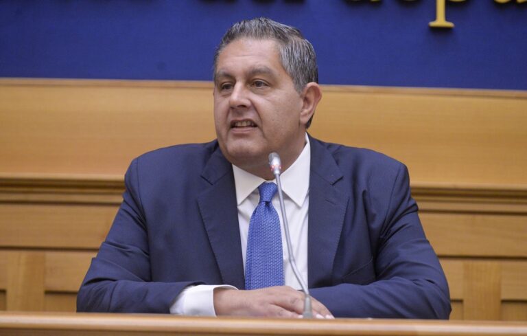 Accolta istanza, ex presidente della Liguria Giovanni Toti torna in libertà
