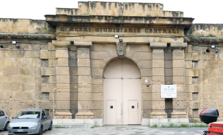 Palermo, Mulè in visita al carcere dell’Ucciardone: “No sovraffollamento”