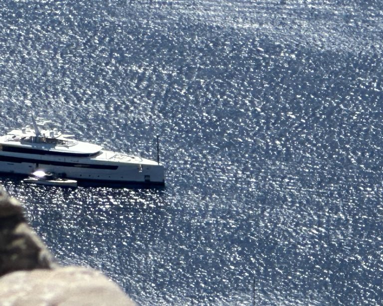 A Taormina il gigayacht CC-Summer di un miliardario americano