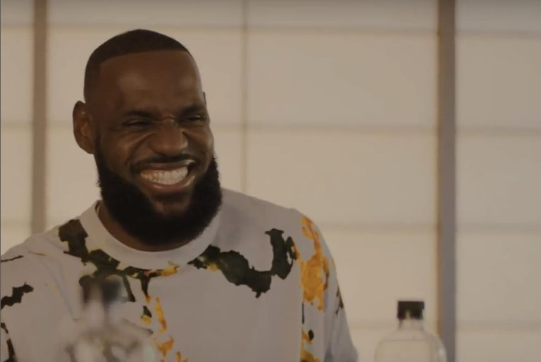 Lebron James in Sicilia, tappa anche a Taormina per la leggenda Nba