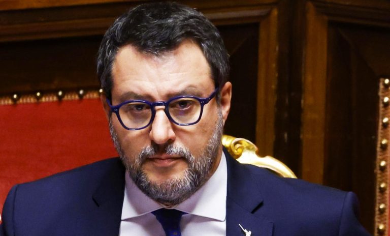 Salvini: “Colpevole di aver difeso i confini? L’ho fatto e lo rifarei”