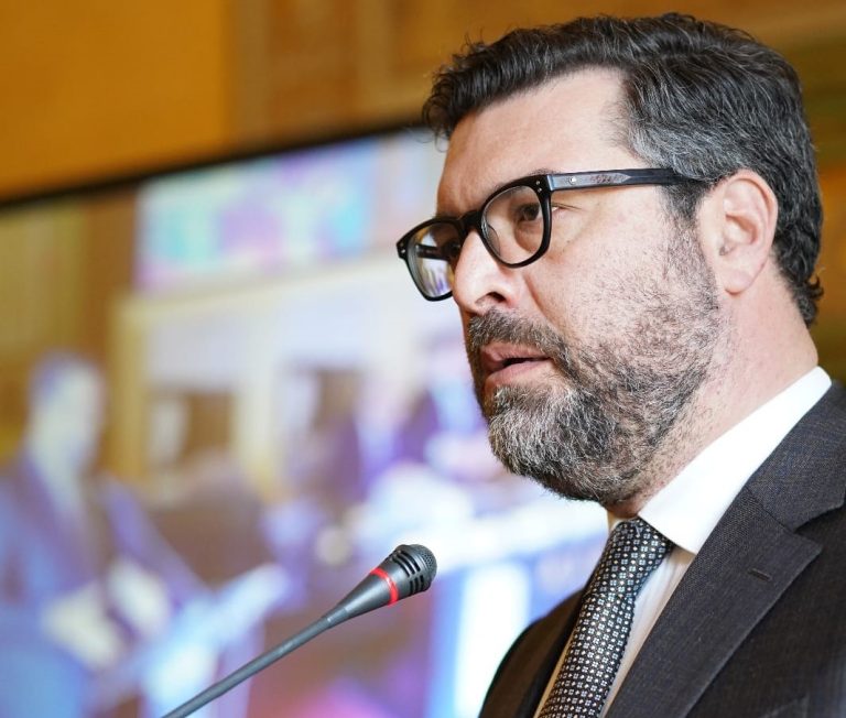 Raddoppio Rfi Giampilieri-Taormina, De Luca (M5S): “C’è arsenico, voglio vederci chiaro”