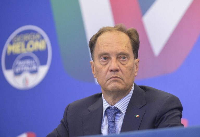 Ciriani: “Non sarà una manovra lacrime e sangue”