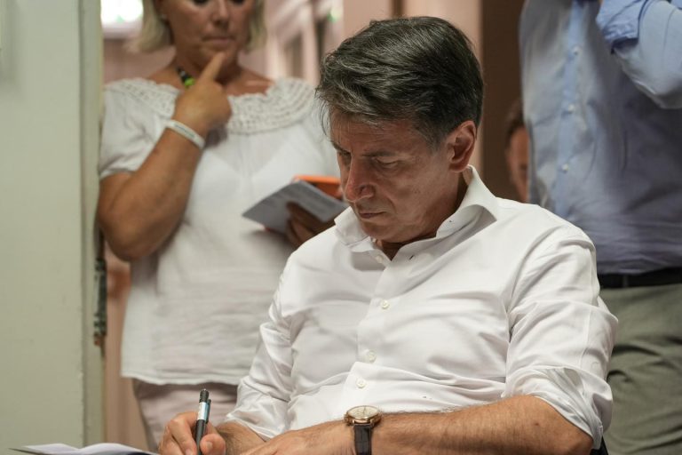 Conte: “Italia non pervenuta ai tavoli internazionali”