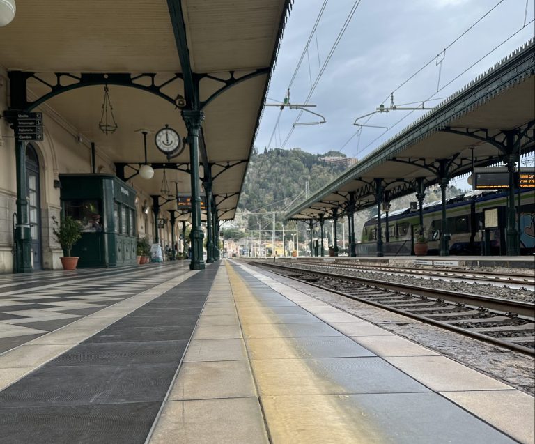Giornate Fai d’Autunno: a Taormina visita alla Sala Reale della stazione Ferroviaria