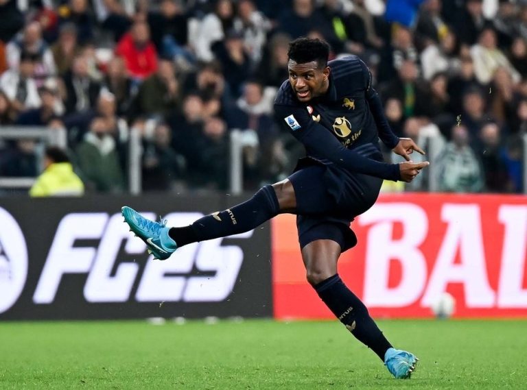 Juve-Lazio 1-0, un autogol di Gila lancia Motta