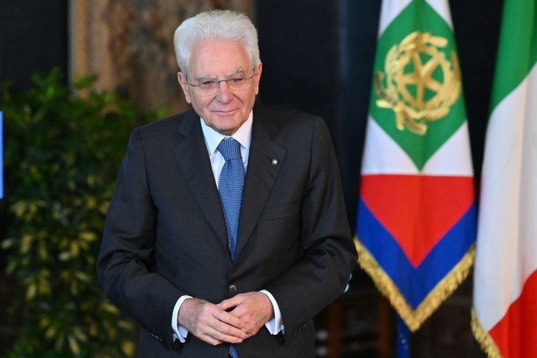 Mattarella: “Strada lunga per la parità di genere nelle retribuzioni” Mattarella: “Strada lunga per la parità di genere nelle retribuzioni”
