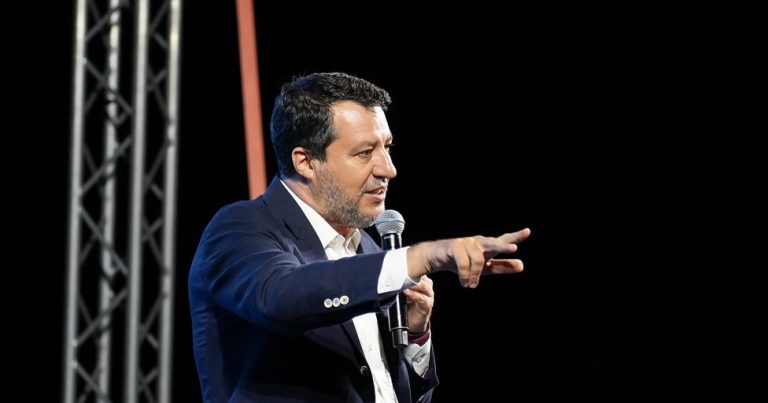 Salvini: “Se un clandestino stupra ne risponderà chi lo ha riportato qui?” Salvini: “Se un clandestino stupra ne risponderà chi lo ha riportato qui?”