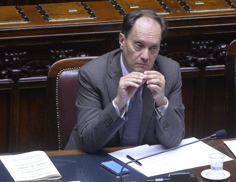 Albania, Ciriani: “Sensibile risparmio con utilizzo nave militare”