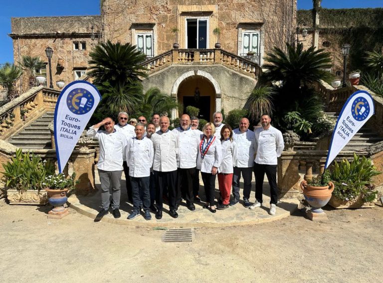 Sicilian Experience: Euro-Toques brilla a Villa Boscogrande Sicilian Experience: Euro-Toques brilla a Villa Boscogrande