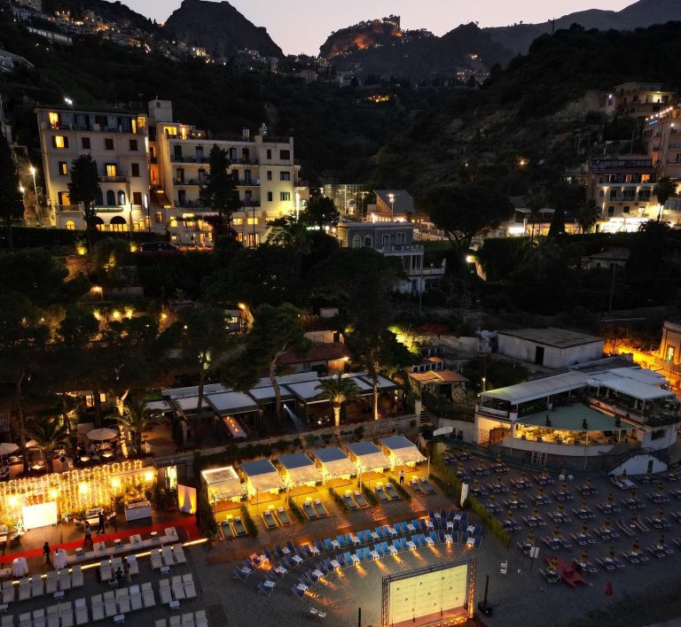 Stagione 2025 a Taormina, Hotel Villa Sant’Andrea assume: come candidarsi