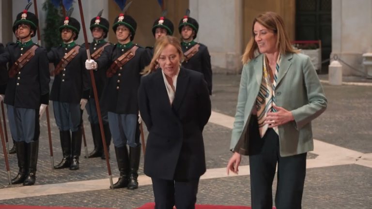 Meloni accoglie Metsola a Palazzo Chigi Meloni accoglie Metsola a Palazzo Chigi