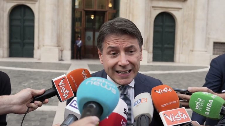 Conte: “Meloni ha la faccia tosta”