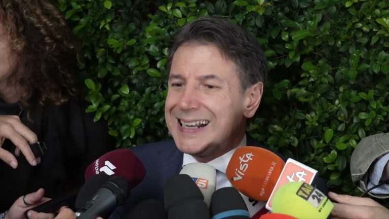 Conte: “La tassa sulle banche? Un imbroglio di Meloni”