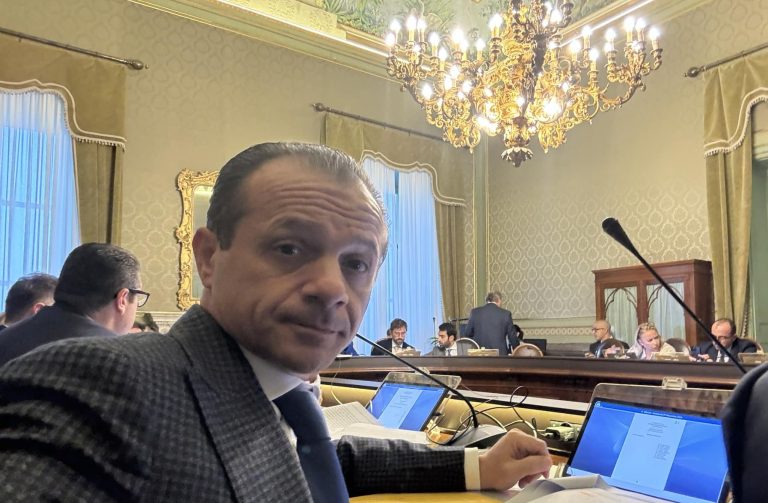 De Luca: “Ok Commissione Bilancio Ars per locali a pediatria e medicina generale”