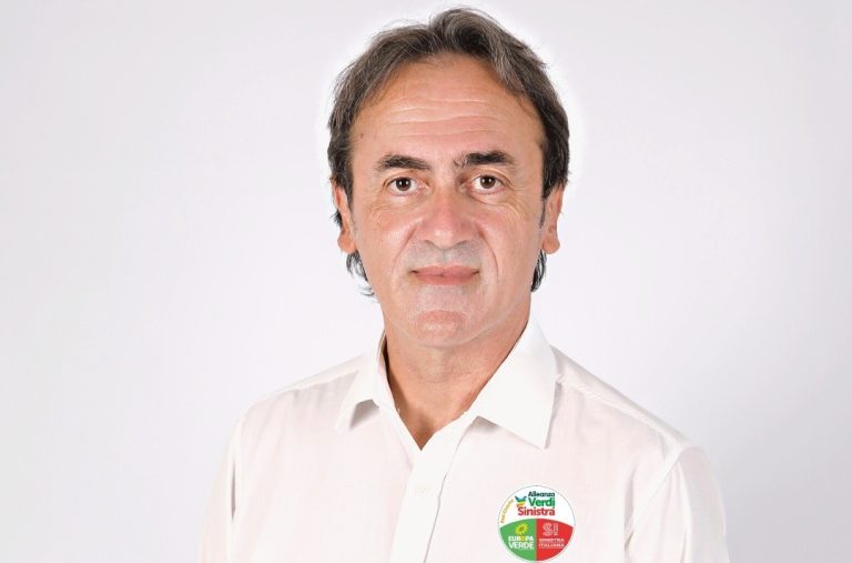 Bonelli: “Meloni venga in Parlamento a chiarire trattativa con SpaceX” Bonelli: “Meloni venga in Parlamento a chiarire trattativa con SpaceX”