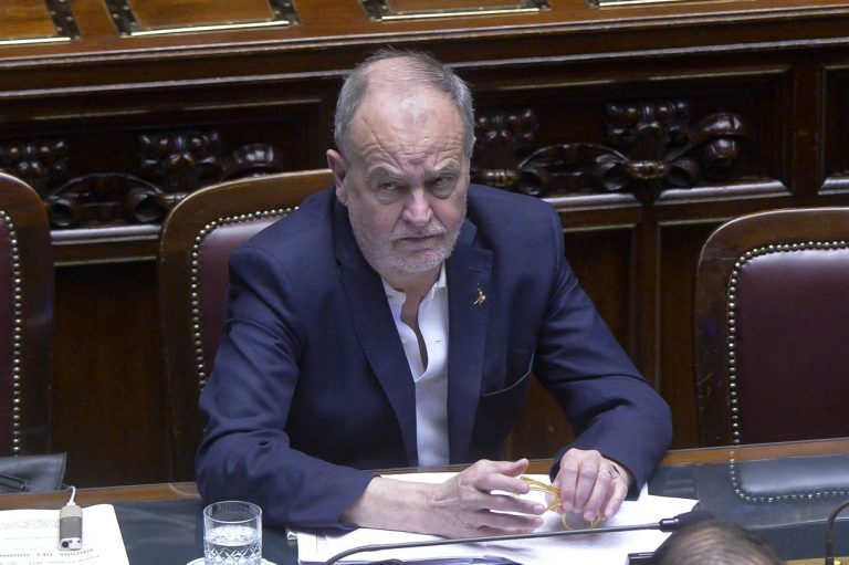 Autonomia, Calderoli: “Terremo conto della Consulta ma legge va avanti”