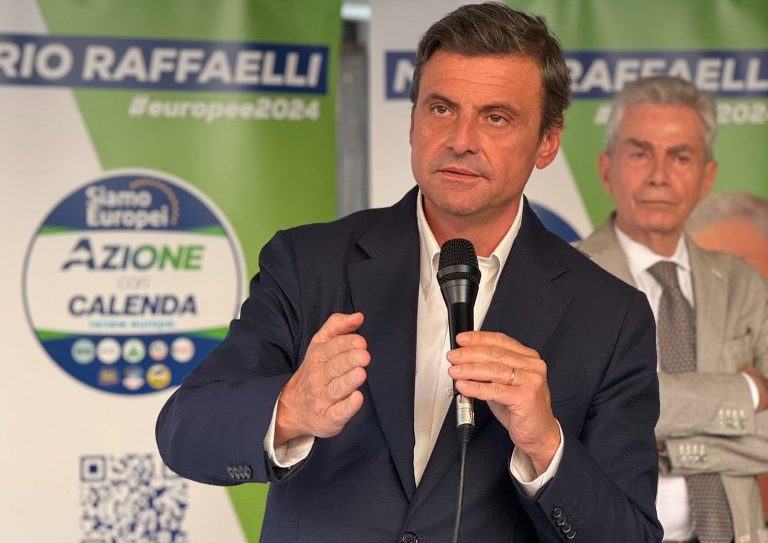Calenda: “Trump proverà a danneggiarci. Siamo soli e divisi”