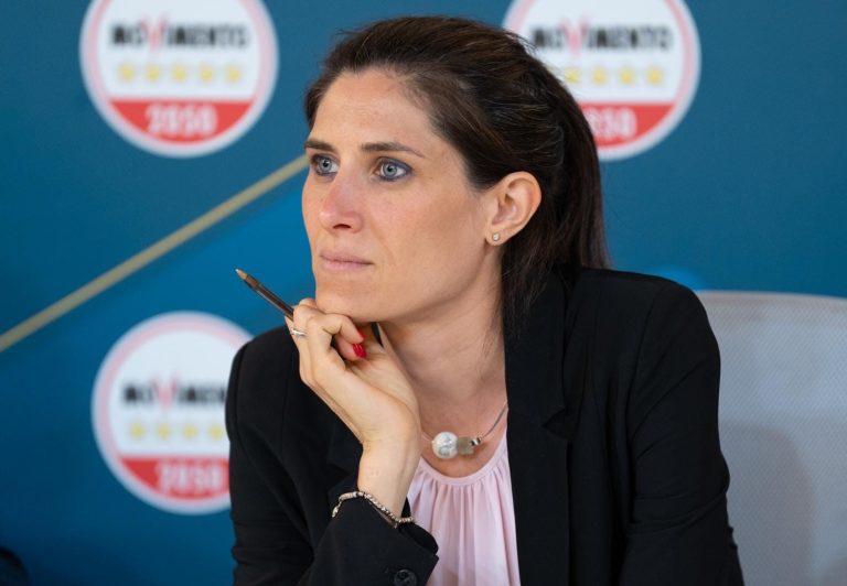 Appendino: “Meloni forte con i cittadini, docile con i poteri forti”
