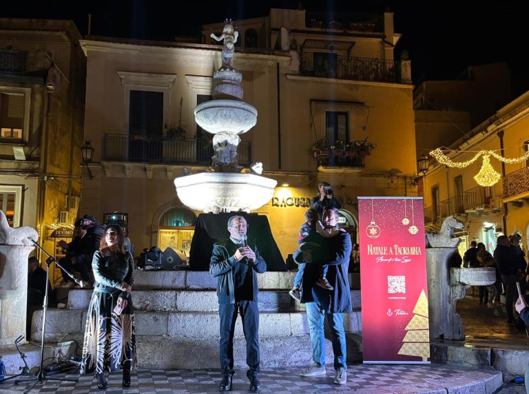 De Luca: “A Taormina il palazzo municipale comincia a funzionare”