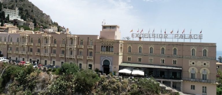 Excelsior Palace Taormina, due rinvii a giudizio per l’eredità