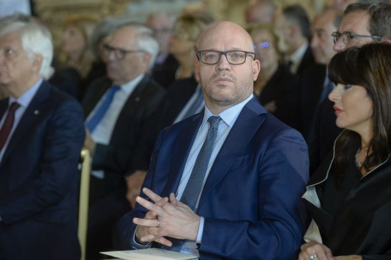 Manovra, Fontana: “La contrapposizione non favorisce il dialogo”