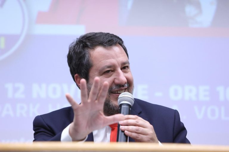 Salvini: “Ho firmato la legge sulla sicurezza stradale”
