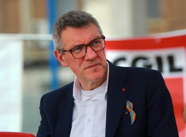 Landini: “In piazza per salute e scuola, Salvini ridicolo sulle pensioni”