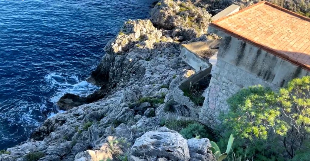 Le Rocce Taormina, ecco il progetto: nella rinascita dell'oasi anche un anfiteatro 1 Le Rocce 04