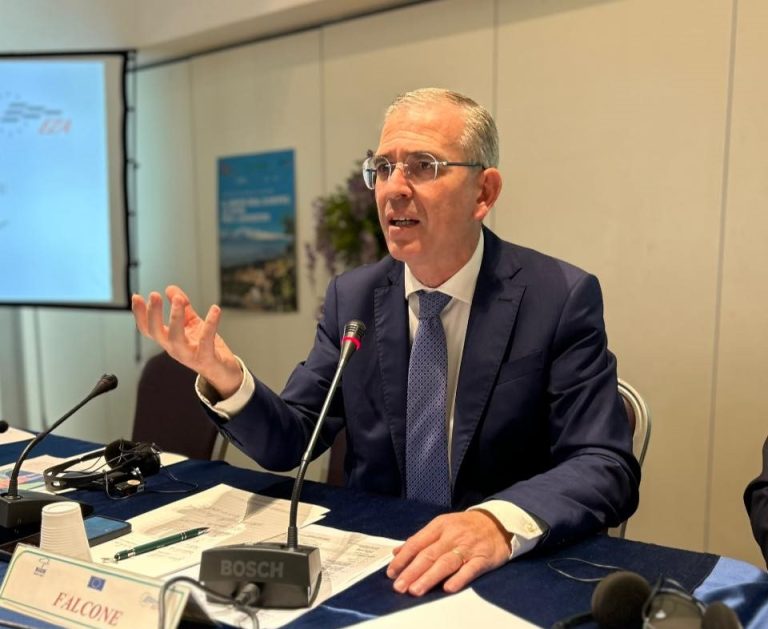 Ex province, Falcone all’attacco sul voto rinviato: “Decisione incostituzionale”