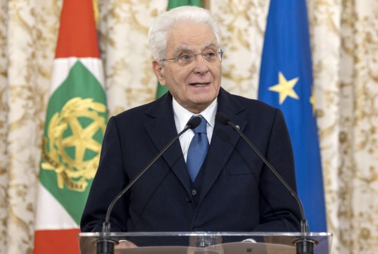 Da Mattarella auguri a Trump: “Ferma volontà di lavorare d’intesa”