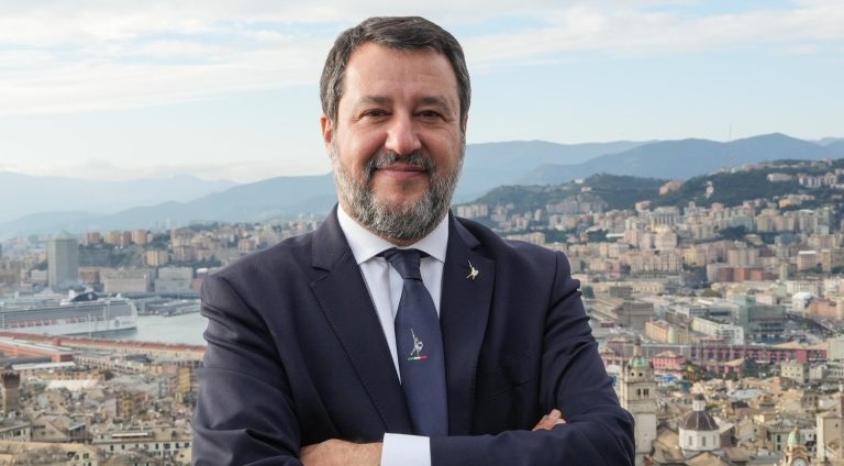 Salvini: “Sinistra ha fatto accoglienza indiscriminata e poi manda me a processo”