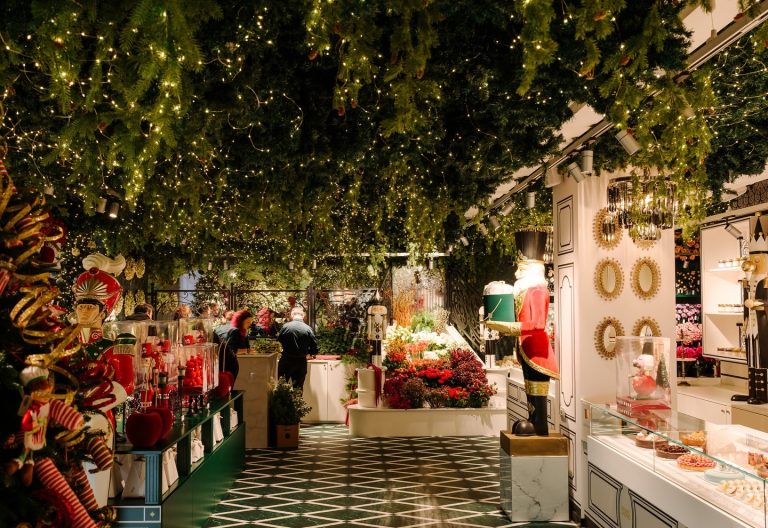 Vincenzo Dascanio incanta Milano con Palazzo Magia: “Nel 2025 apertura a Taormina”