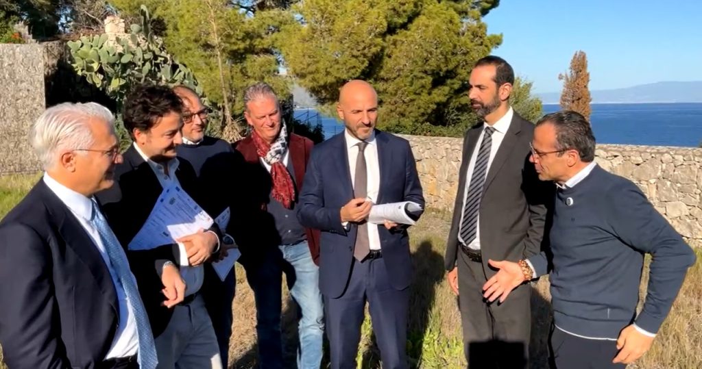 Le Rocce Taormina, ecco il progetto: nella rinascita dell'oasi anche un anfiteatro 2 consegna lavori a Le Rocce 01
