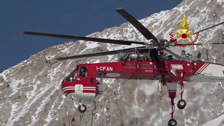 VF, spettacolare operazione sul Gran Sasso