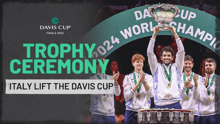 L’Italia trionfa in Coppa Davis, le immagini della premiazione