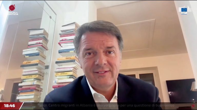 Renzi: “Migranti in Albania è una vergogna”