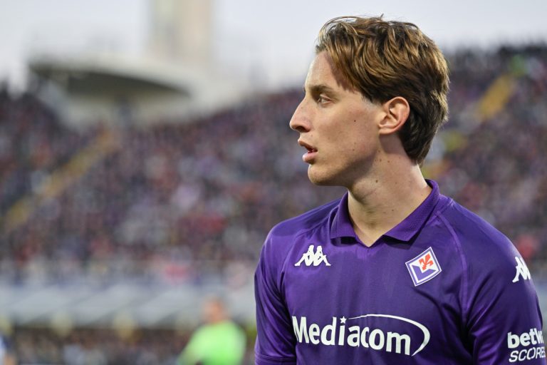 Malore in campo per Bove, Fiorentina-Inter sospesa Malore in campo per Bove, Fiorentina-Inter sospesa