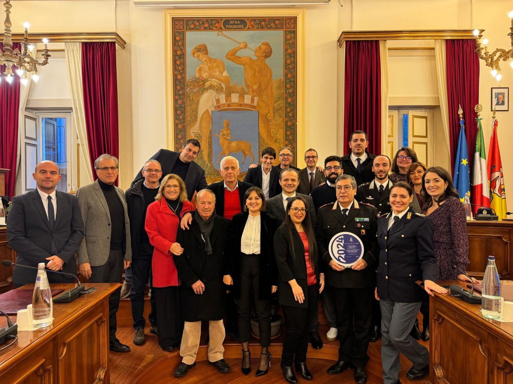 COMUNE DI TAORMINA cerimonia per maresciallo vittorio 1