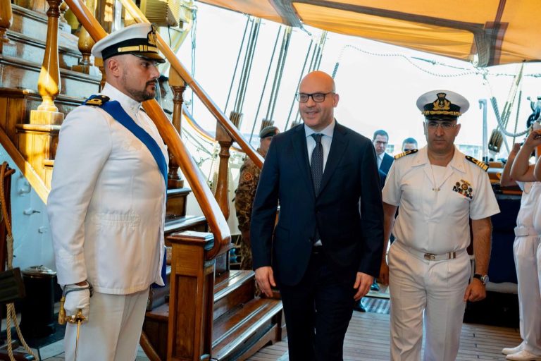 Fontana: “Nave Vespucci e Villaggio Italia orgoglio per il nostro Paese”