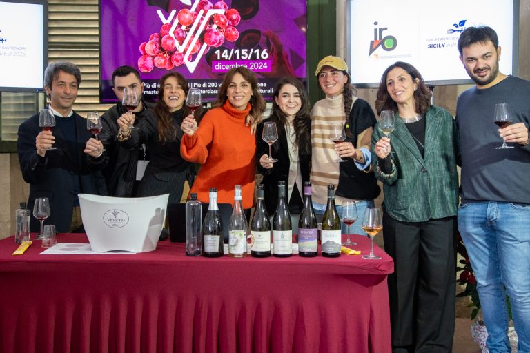 Vinacria-Ortigia Wine Fest, successo per la prima edizione a Siracusa Vinacria-Ortigia Wine Fest, successo per la prima edizione a Siracusa