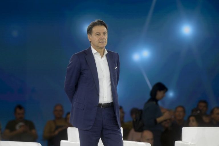 Conte: “Grillo disinformato, da lunedì si volta pagina”
