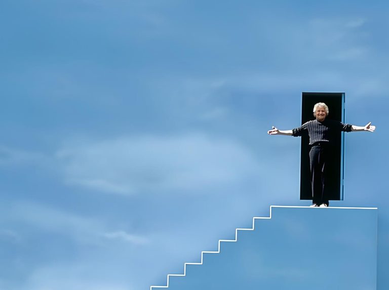 Grillo saluta il M5S come Jim Carrey in The Truman Show
