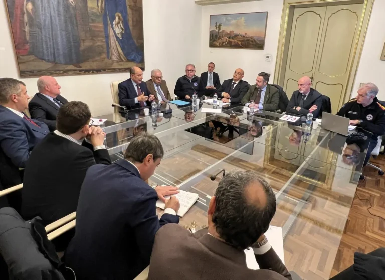 Schifani riunisce Cabina di regia per l’emergenza idrica: “Puntiamo a soluzioni immediate”