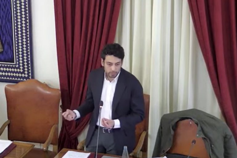 Manuli: “Porto turistico a Taormina? Io non lo farei. Tutelare la baia”