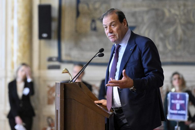 Manovra, Leo: “Fatto il massimo con poche risorse a disposizione”
